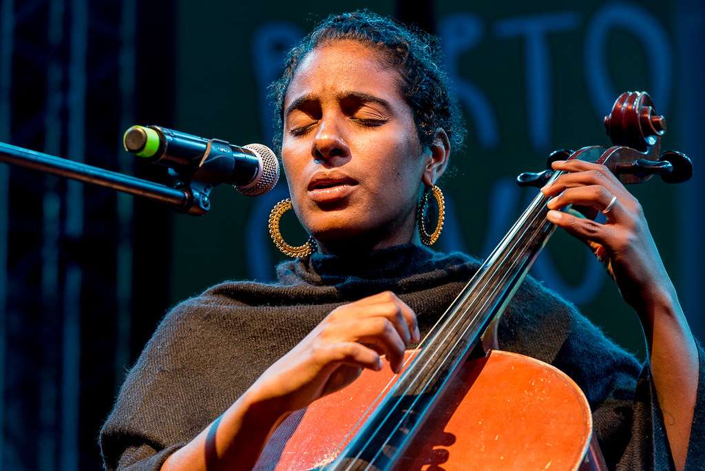 Leyla McCalla photo by Mario Pires 
Copyright: Mário Pires
